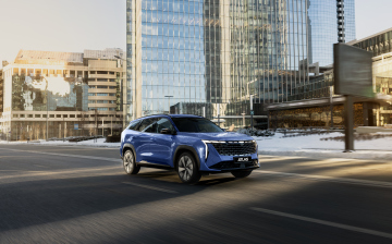 Geely Atlas нового поколения получил рублевый ценник